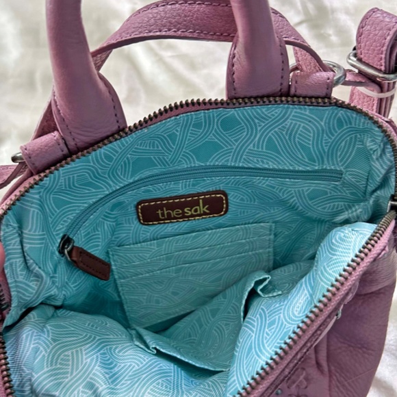 SATCHEL/MINI BACKPACK CONVERTIBLE by THE SAK, LEATHER, MAUVE, TOP ZIPPER CLOSURE - Picture 6 of 12